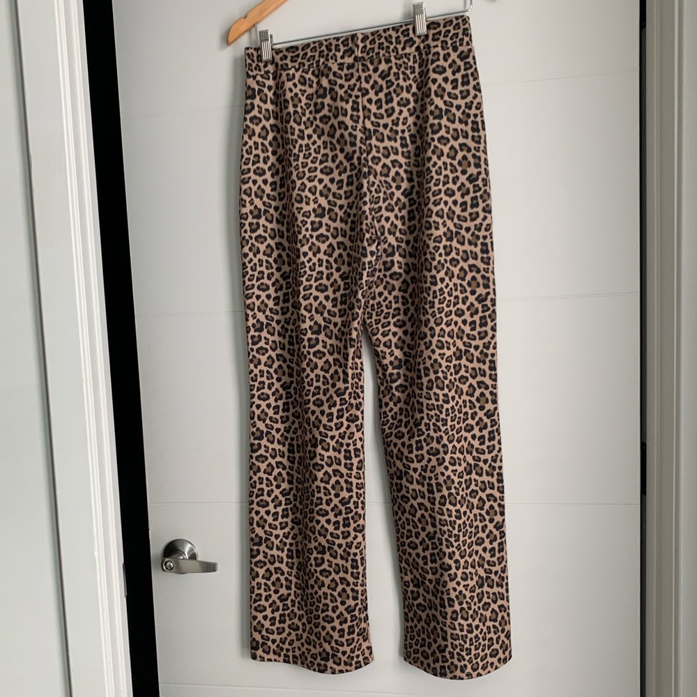 Divided Leopard Print Pant